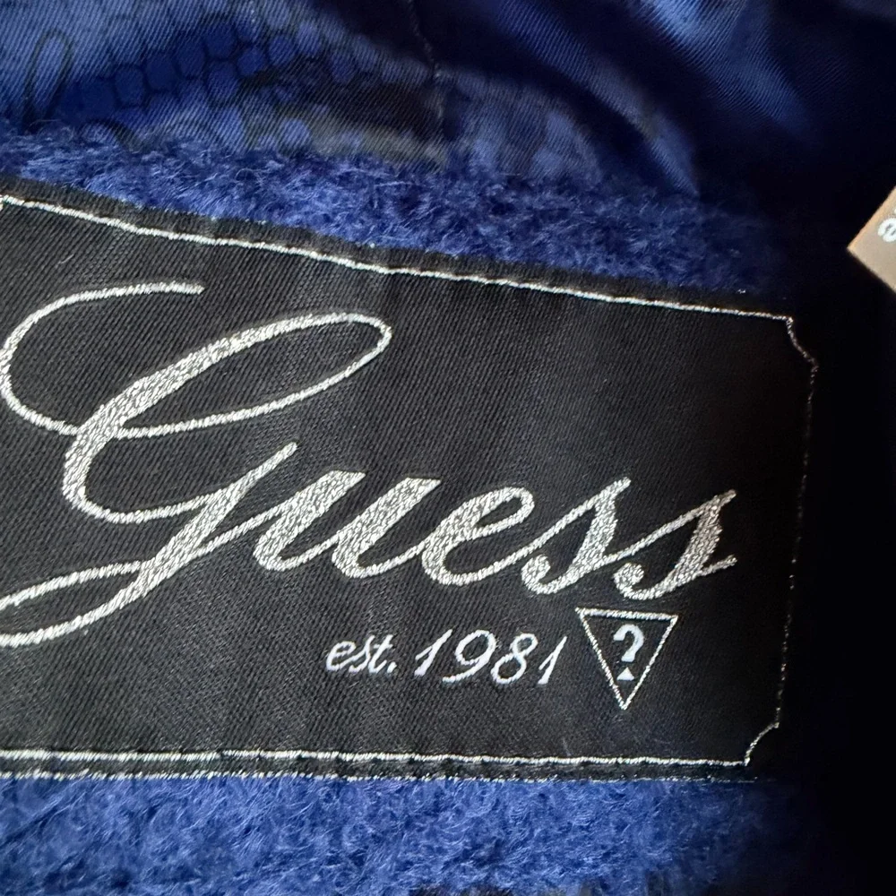 GUESS Blue Zip-Up Jacket Size XL Soft Knit Light Pilling Coat Great Condition - Picture 13 of 15